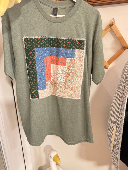 Floral Log Cabin Tee Size Large