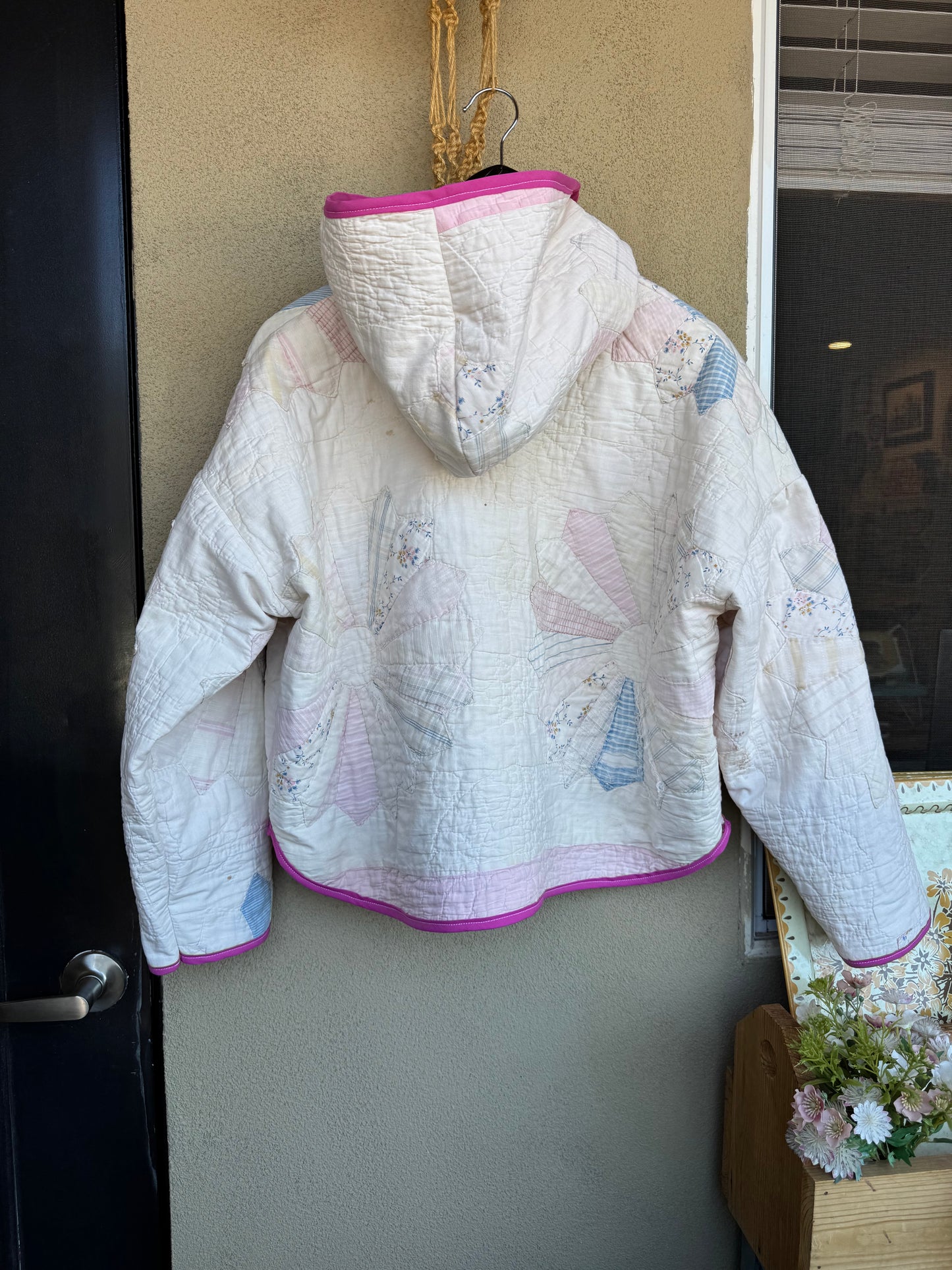 Pastel Pinwheel Hooded Jacket - Size XL