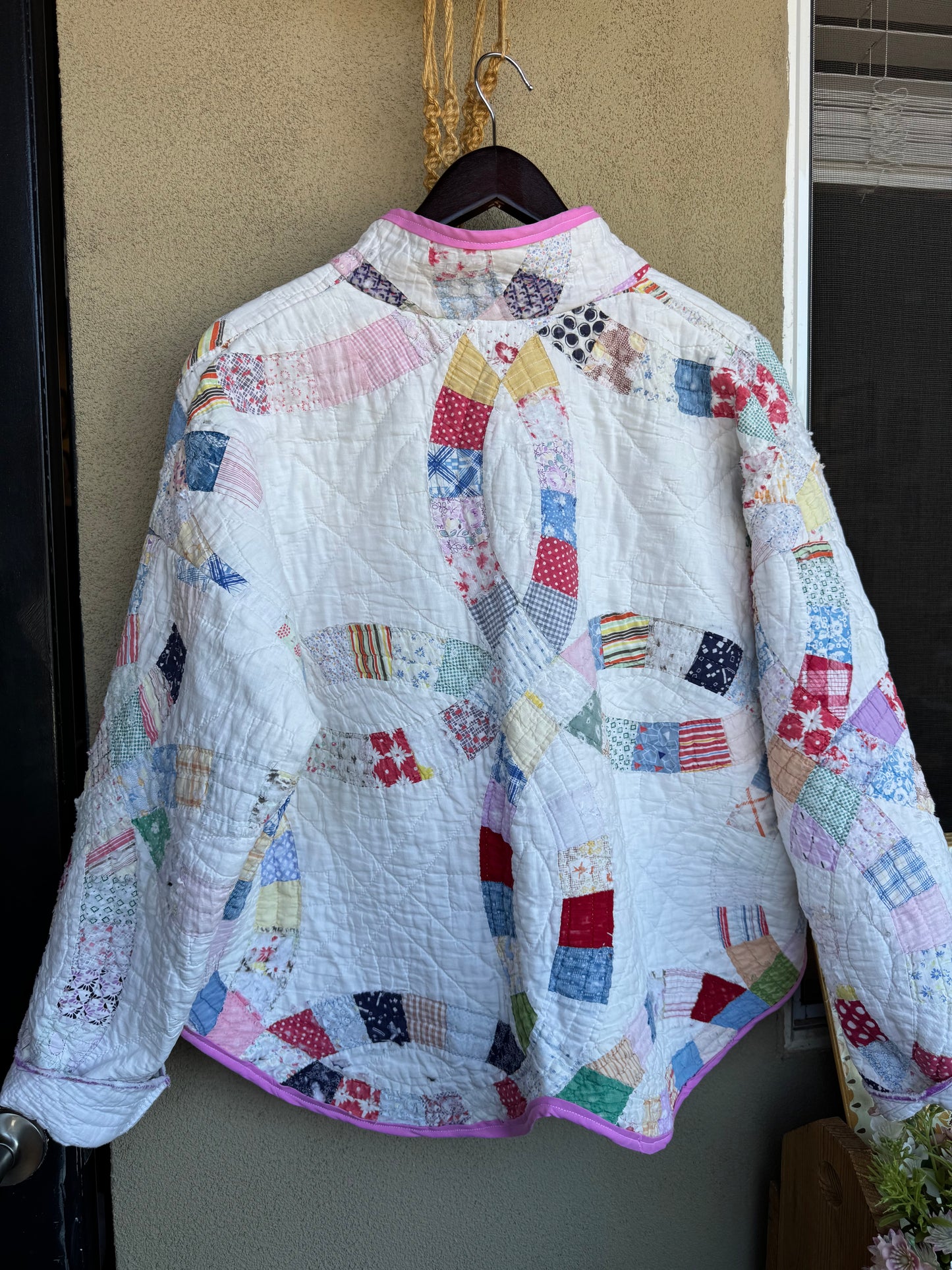 Patchwork Wedding Ring Quilted Jacket – Size 2XL