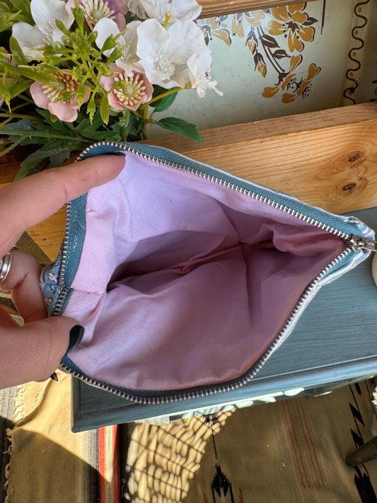 Vintage-Style Floral Zipper Pouch